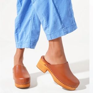 Charlotte Stone Martino clog